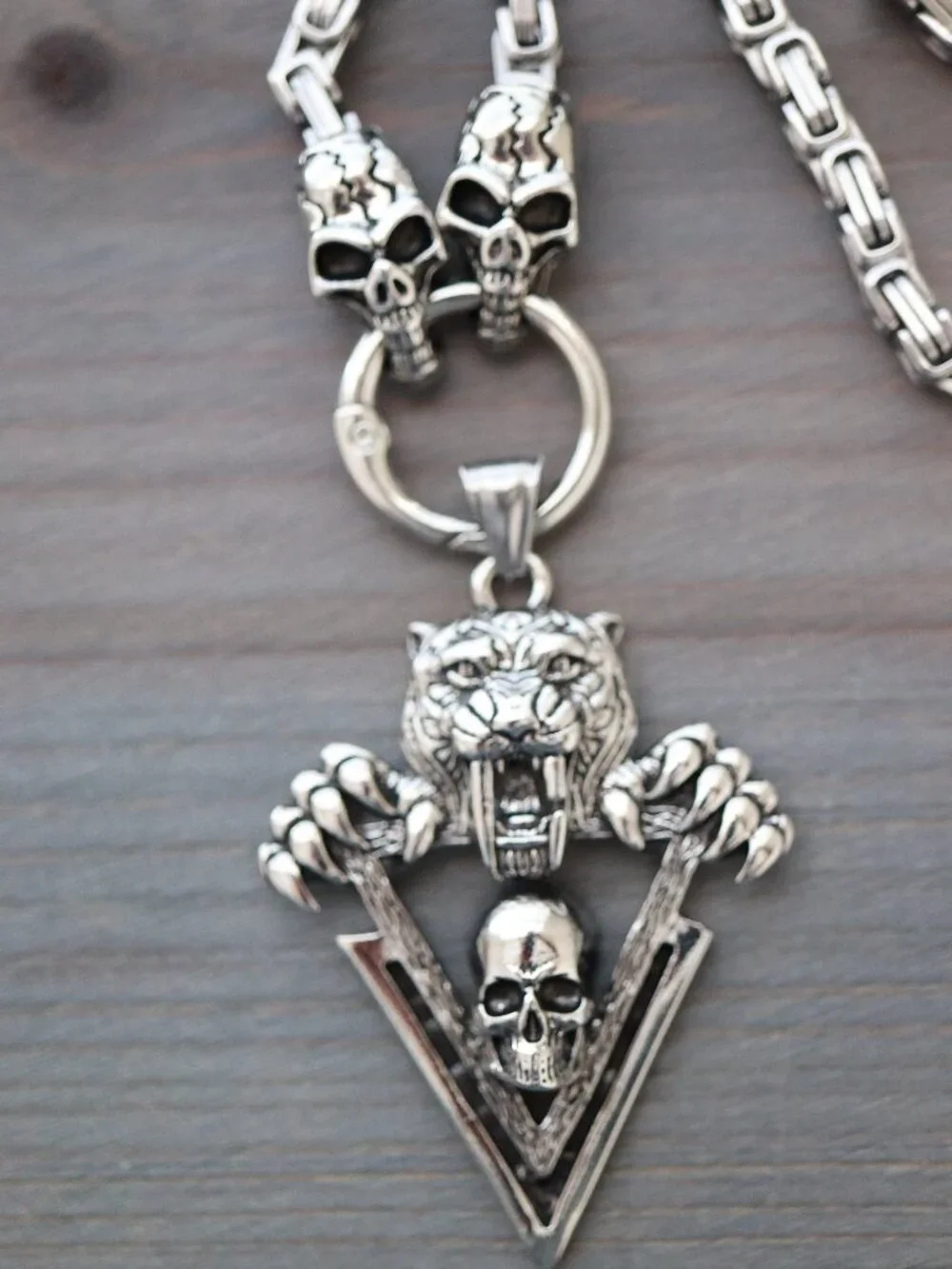 Skull Tiger Viking Style with Skull Byzantine Chain Necklace Silver Stainless